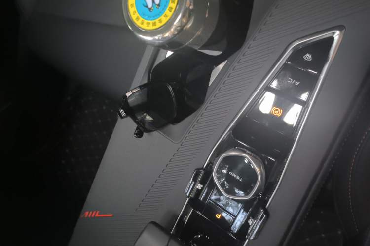 Used CHANGAN OSHAN Z6 2022 Blue Whale 1.5T DCT Smart Edition Vehicle Key