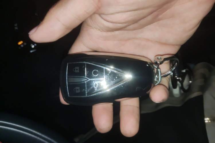 Used CHANGAN OSHAN Z6 2022 Blue Whale 1.5T DCT Smart Navigation Model Vehicle Key