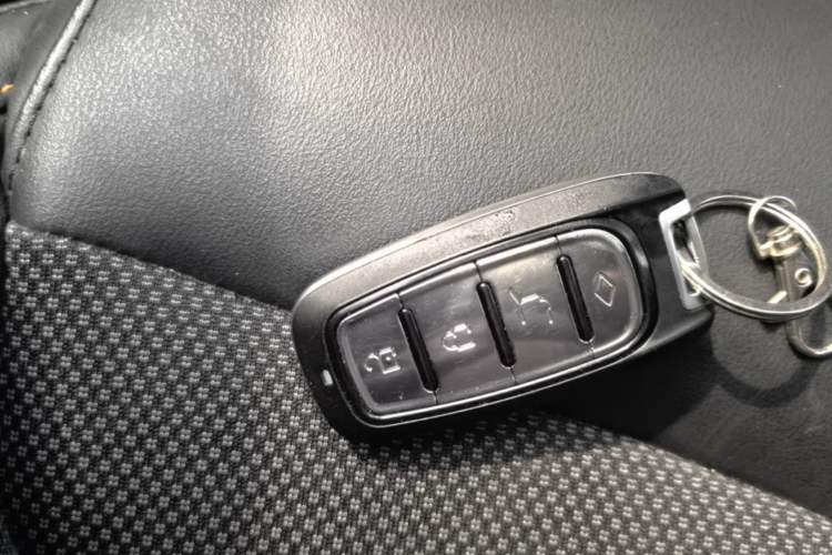 Used CHANGAN OSHAN Z6 2022 Blue Whale 1.5T DCT Luxury Model Vehicle Key