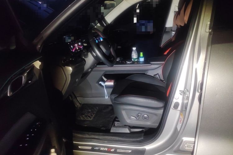 Used CHANGAN OSHAN Z6 2022 Blue Whale 1.5T DCT Smart Edition Urban Version Driver Seat