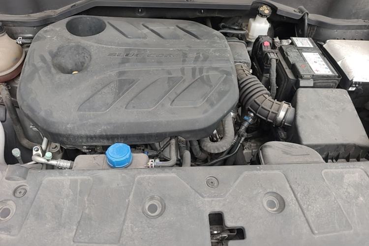 Used CHANGAN OSHAN Z6 2022 Blue Whale 1.5T DCT Smart Edition Urban Version Engine Bay