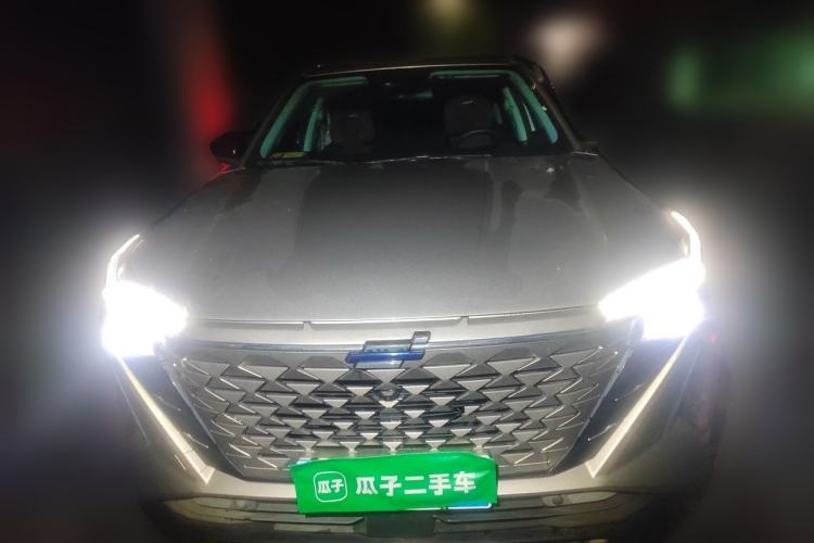 Used CHANGAN OSHAN Z6 2022 Blue Whale 1.5T DCT Smart Edition Urban Version Front