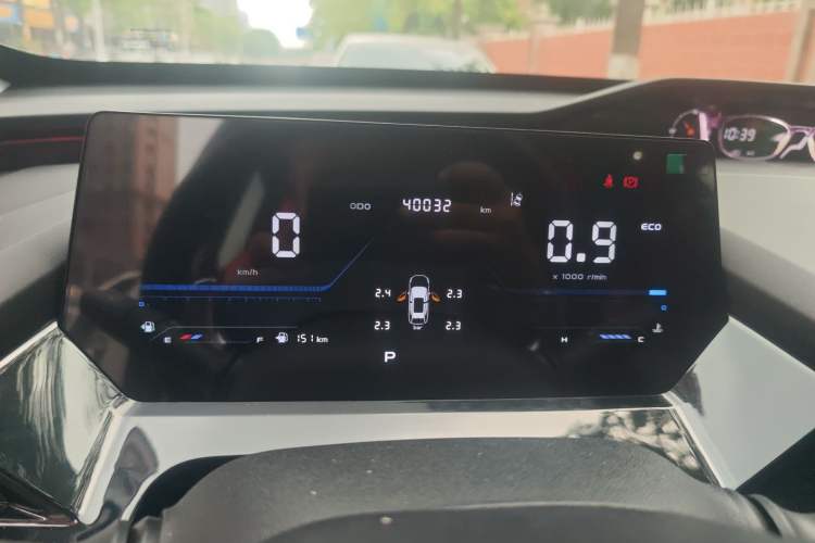 Used CHANGAN OSHAN Z6 2022 Blue Whale 1.5T DCT Luxury Model Instrument Cluster