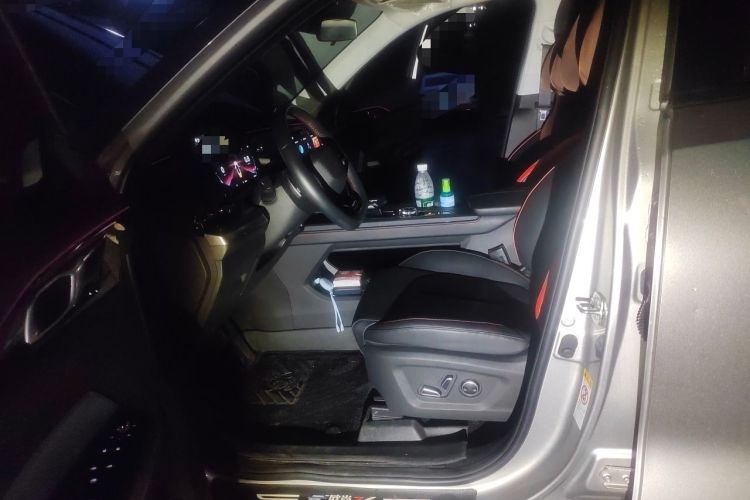 Used CHANGAN OSHAN Z6 2022 Blue Whale 1.5T DCT Smart Edition Urban Version Left Front Seat