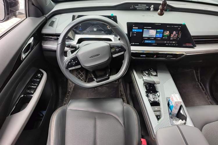 Used CHANGAN OSHAN Z6 2022 Blue Whale 1.5T DCT Smart Edition Urban Version Steering Wheel