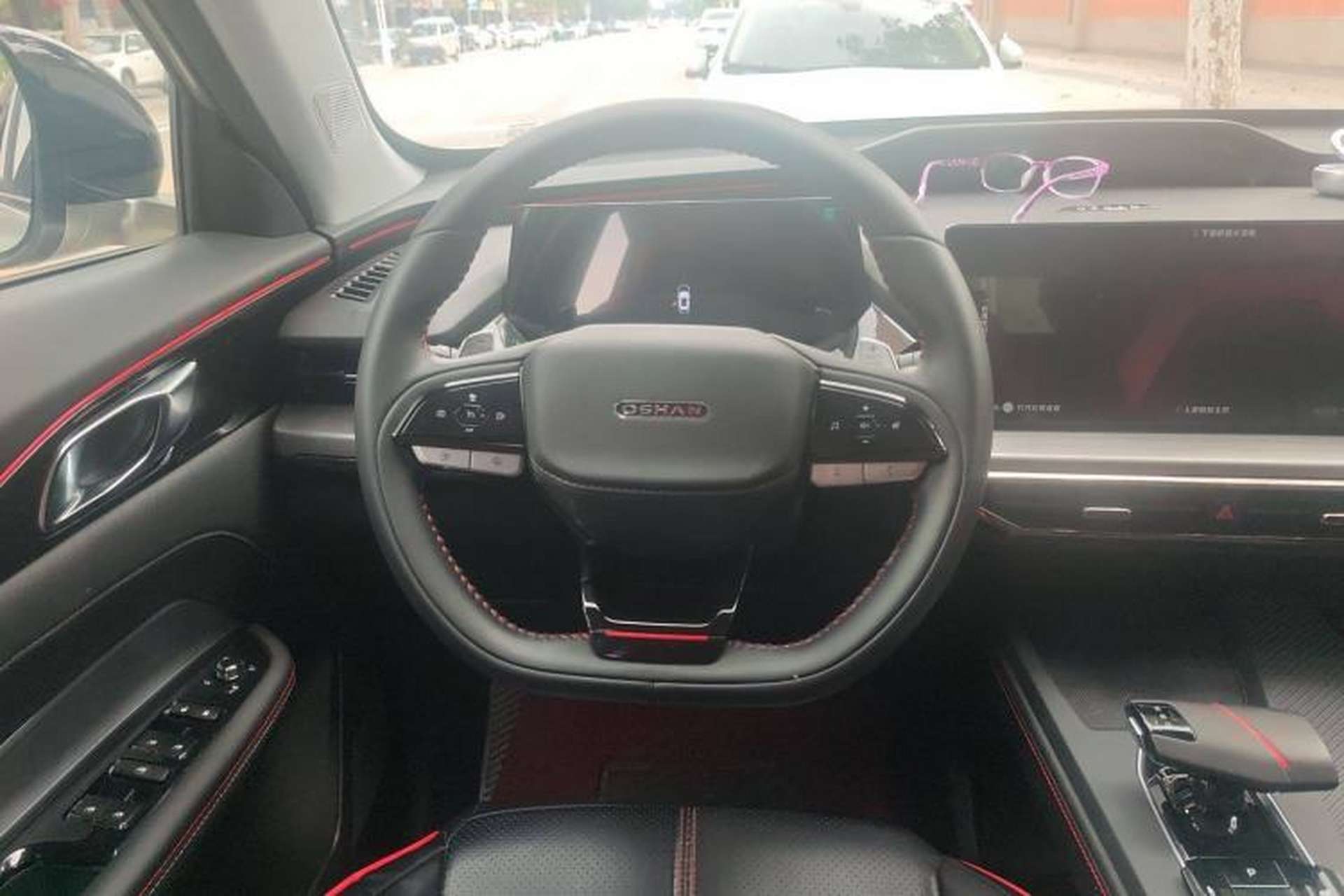 Used CHANGAN OSHAN Z6 2022 Blue Whale 1.5T DCT Luxury Model Steering Wheel