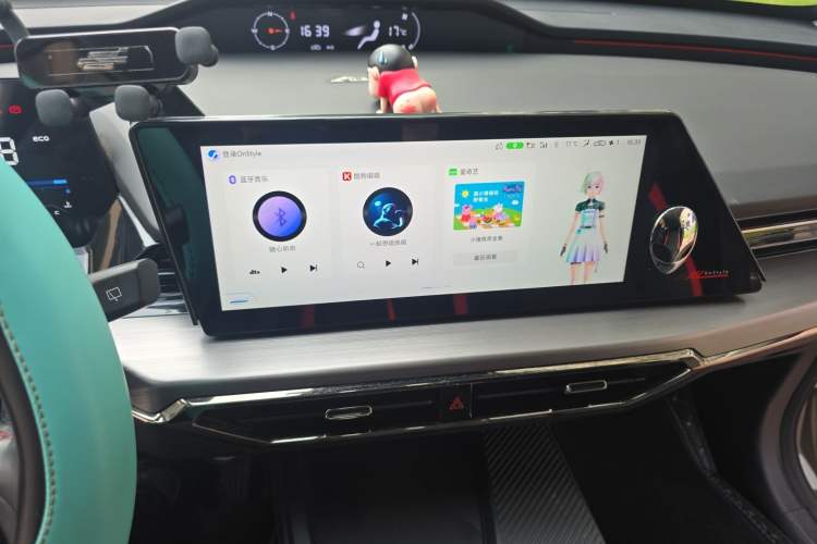 Used CHANGAN OSHAN Z6 2022 Blue Whale 1.5T DCT Luxury Model Audio And AC Panel