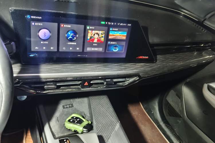 Used CHANGAN OSHAN Z6 2022 Blue Whale 1.5T DCT Smart Edition Urban Version Audio And AC Panel