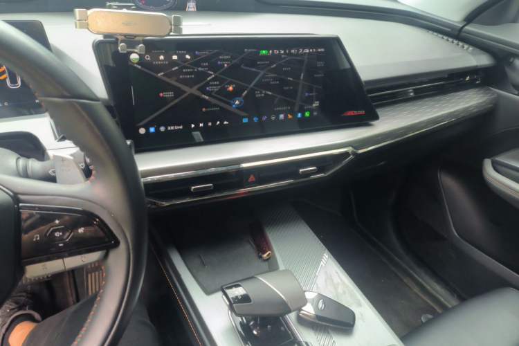 Used CHANGAN OSHAN Z6 2022 Blue Whale 1.5T DCT Smart Edition Audio And AC Panel