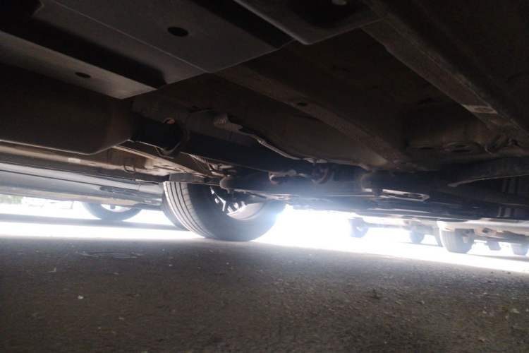 Used CHANGAN OSHAN Z6 2022 Blue Whale 1.5T DCT Smart Navigation Model Chassis Front Right