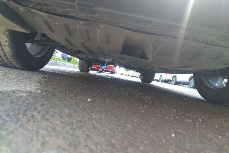Used CHANGAN OSHAN Z6 2022 Blue Whale 1.5T DCT Smart Edition Chassis Front