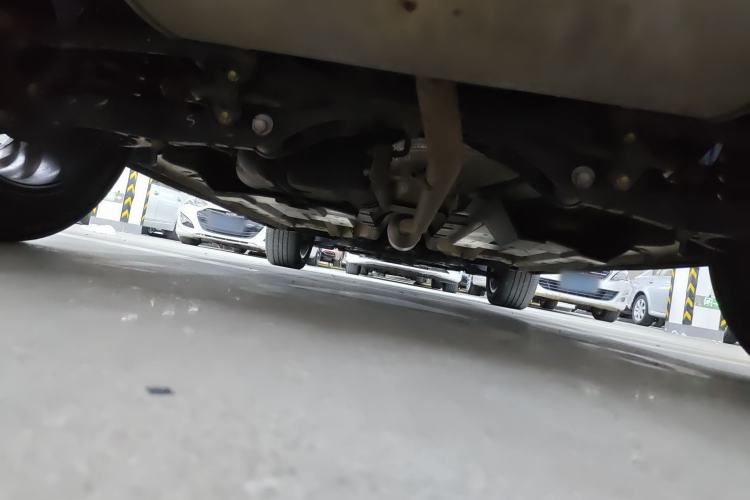 Used CHANGAN OSHAN Z6 2022 Blue Whale 1.5T DCT Luxury Model Chassis Rear