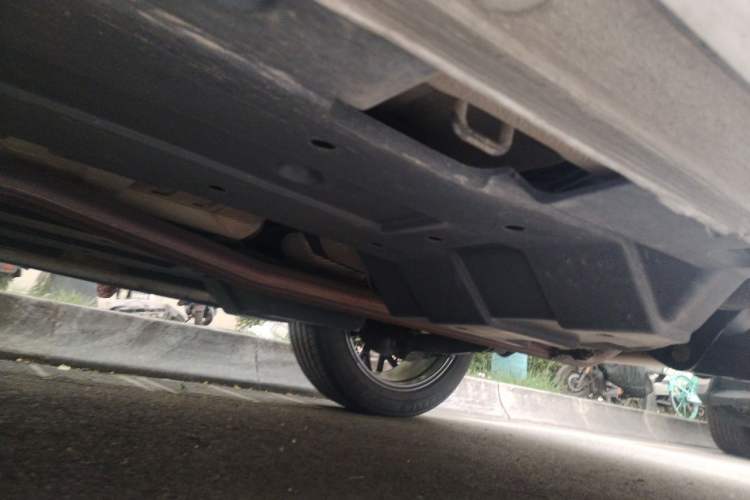 Used CHANGAN OSHAN Z6 2022 Blue Whale 1.5T DCT Smart Navigation Model Chassis Rear Left