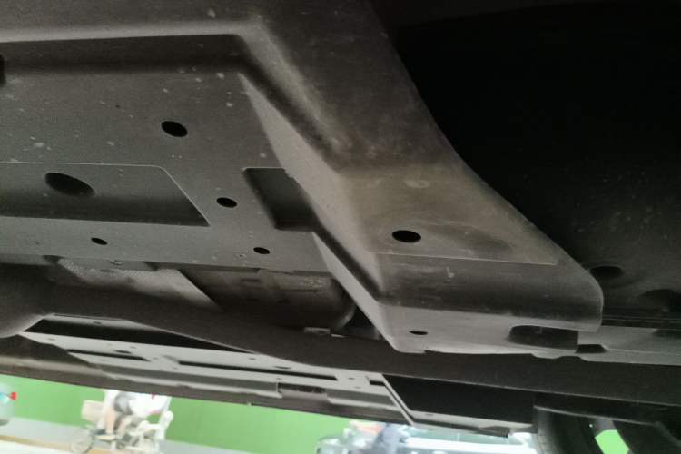 Used CHANGAN OSHAN Z6 2022 Blue Whale 1.5T DCT Smart Edition Urban Version Chassis Rear Left