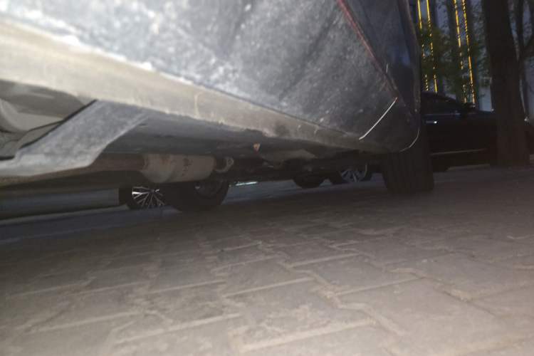 Used CHANGAN OSHAN Z6 2022 Blue Whale 1.5T DCT Smart Navigation Model Chassis Rear Right