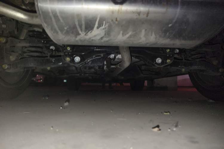Used CHANGAN OSHAN Z6 2022 Blue Whale 1.5T DCT Luxury Model Chassis Rear
