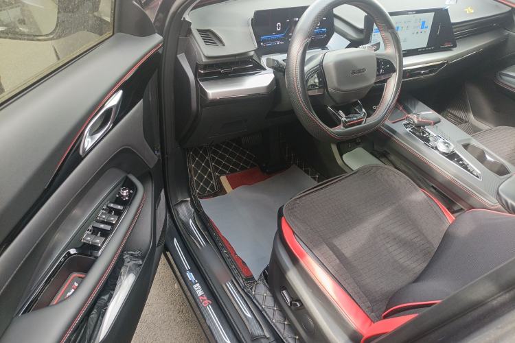 Used CHANGAN OSHAN Z6 2022 Blue Whale 1.5T DCT Luxury Model Driver Seat