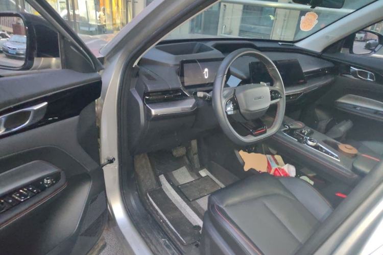 Used CHANGAN OSHAN Z6 2022 Blue Whale 1.5T DCT Smart Navigation Model Driver Seat