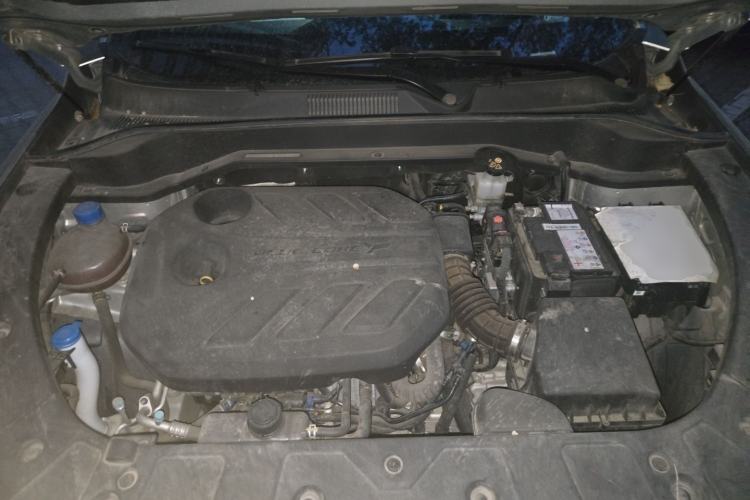 Used CHANGAN OSHAN Z6 2022 Blue Whale 1.5T DCT Smart Navigation Model Engine Bay