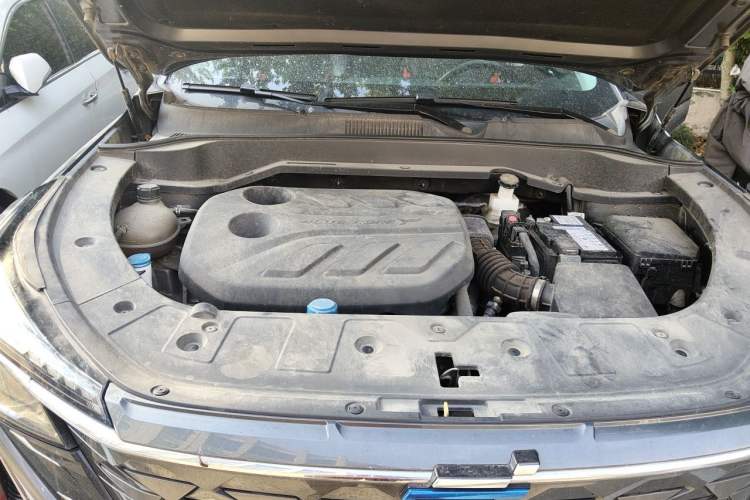Used CHANGAN OSHAN Z6 2022 Blue Whale 1.5T DCT Smart Edition Engine Bay