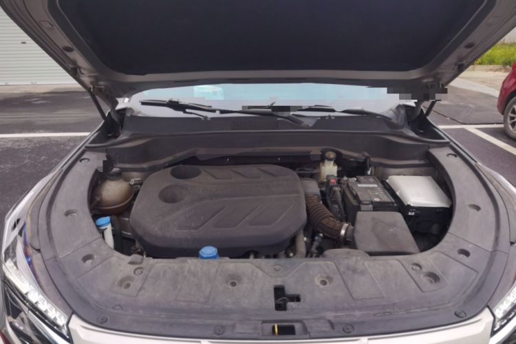Used CHANGAN OSHAN Z6 2022 Blue Whale 1.5T DCT Luxury Model Engine Bay