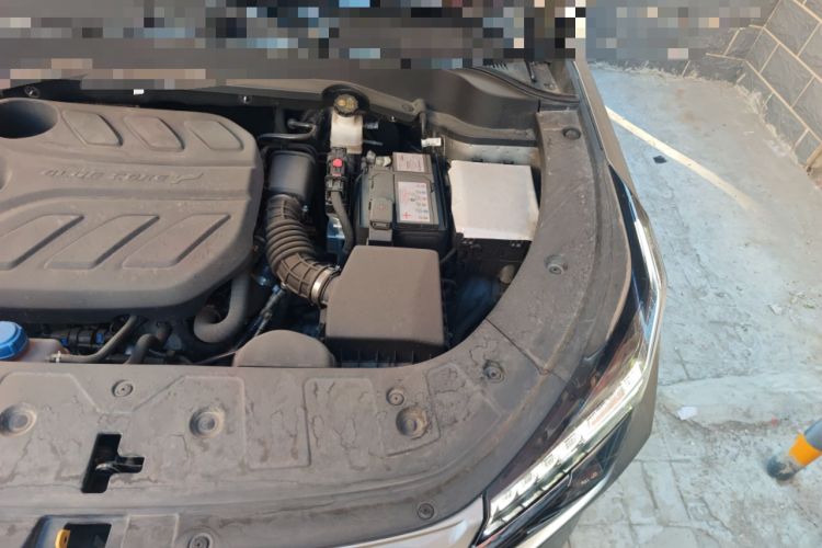 Used CHANGAN OSHAN Z6 2022 Blue Whale 1.5T DCT Smart Navigation Model Engine Bay Left