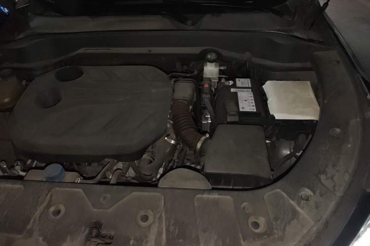 Used CHANGAN OSHAN Z6 2022 Blue Whale 1.5T DCT Smart Edition Engine Bay Left