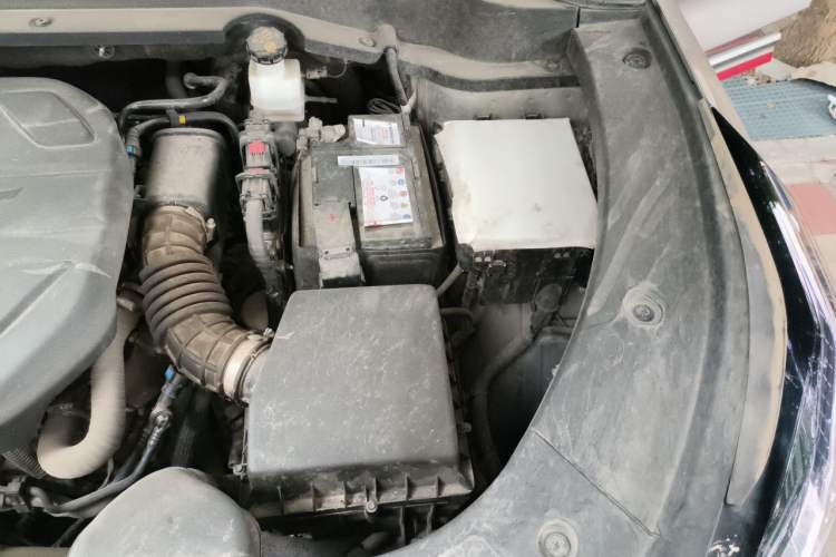 Used CHANGAN OSHAN Z6 2022 Blue Whale 1.5T DCT Smart Edition Urban Version Engine Bay Left
