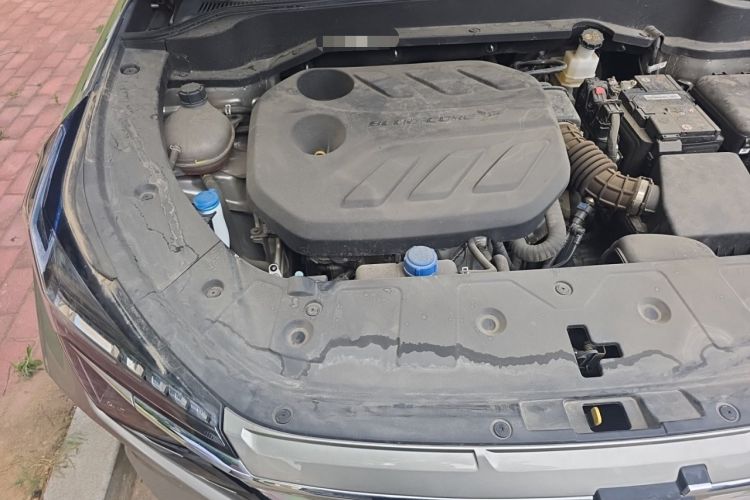 Used CHANGAN OSHAN Z6 2022 Blue Whale 1.5T DCT Luxury Model Engine Bay Right