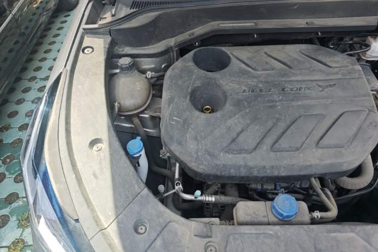 Used CHANGAN OSHAN Z6 2022 Blue Whale 1.5T DCT Smart Edition Engine Bay Right