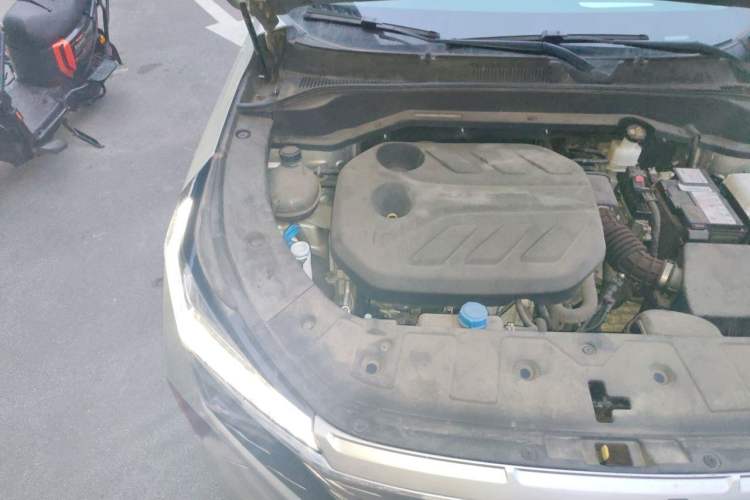 Used CHANGAN OSHAN Z6 2022 Blue Whale 1.5T DCT Smart Navigation Model Engine Bay Right