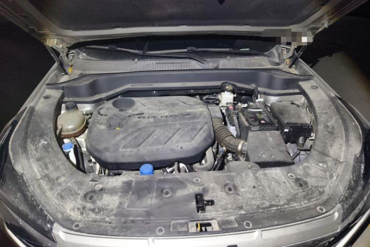 Used CHANGAN OSHAN Z6 2022 Blue Whale 1.5T DCT Luxury Model Engine Bay