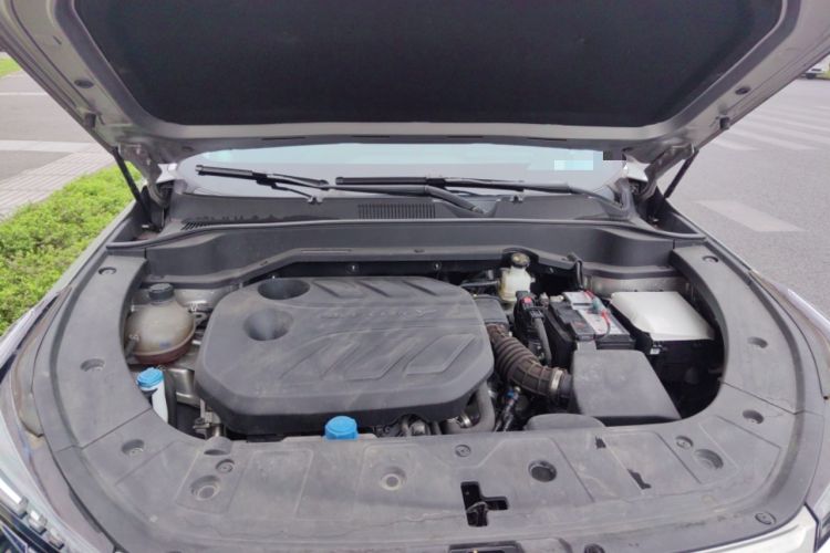 Used CHANGAN OSHAN Z6 2022 Blue Whale 1.5T DCT Smart Edition Engine Bay