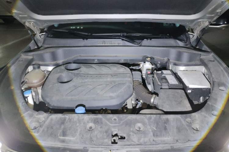 Used CHANGAN OSHAN Z6 2022 Blue Whale 1.5T DCT Smart Edition Engine Bay