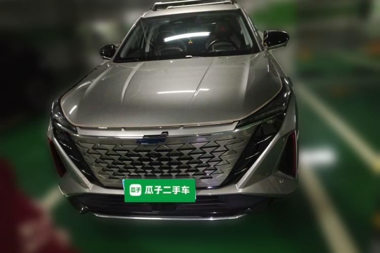 Used CHANGAN OSHAN Z6 2022 Blue Whale 1.5T DCT Smart Edition Exterior 1