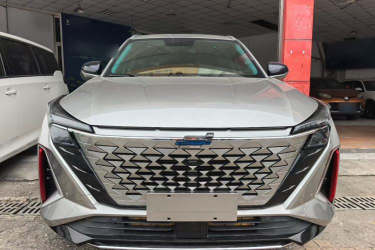 Used CHANGAN OSHAN Z6 2022 Blue Whale 1.5T DCT Smart Navigation Model Exterior 5
