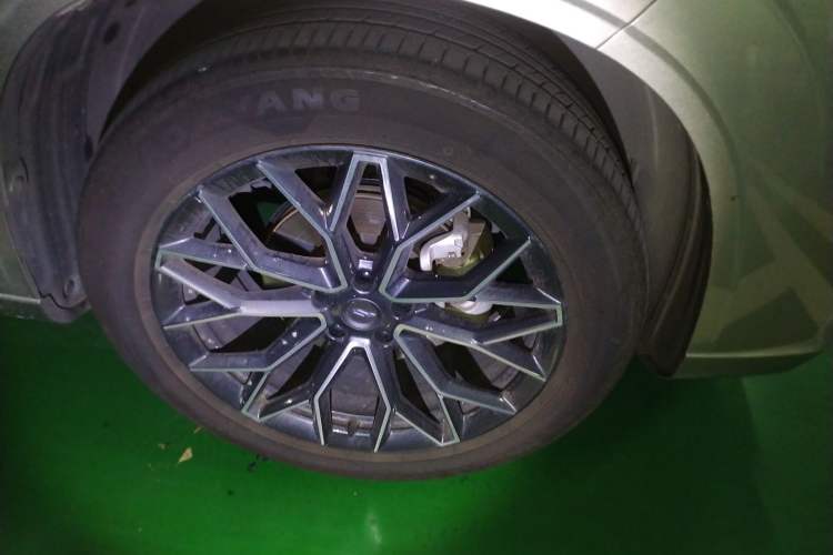 Used CHANGAN OSHAN Z6 2022 Blue Whale 1.5T DCT Smart Edition Exterior 7