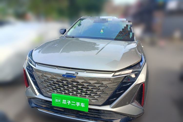Used CHANGAN OSHAN Z6 2022 Blue Whale 1.5T DCT Luxury Model Front