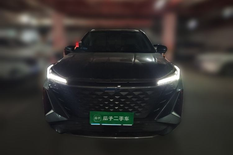 Used CHANGAN OSHAN Z6 2022 Blue Whale 1.5T DCT Smart Edition Front