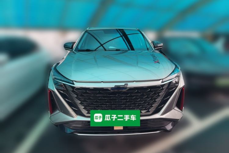 Used CHANGAN OSHAN Z6 2022 Blue Whale 1.5T DCT Luxury Model Front