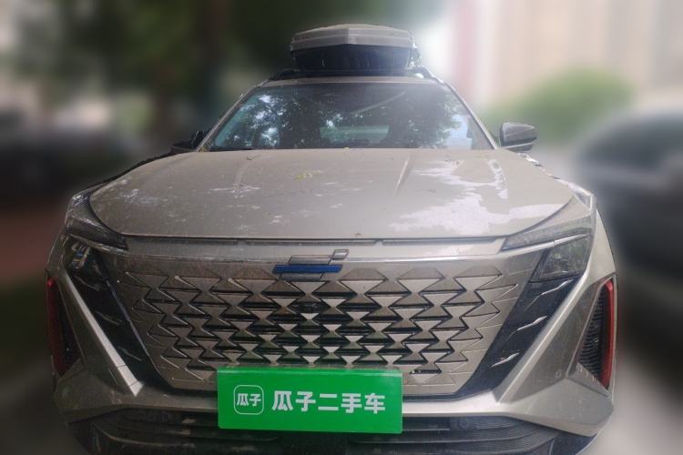 Used CHANGAN OSHAN Z6 2022 Blue Whale 1.5T DCT Smart Navigation Model Front
