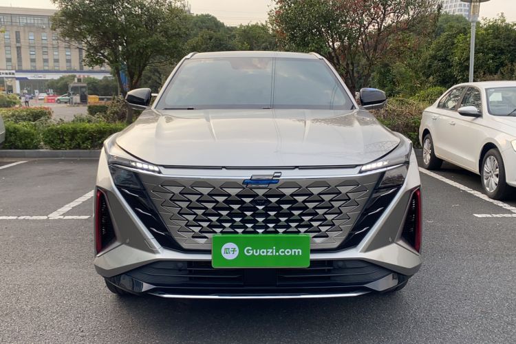 Used CHANGAN OSHAN Z6 2022 Blue Whale 1.5T DCT Luxury Model Front