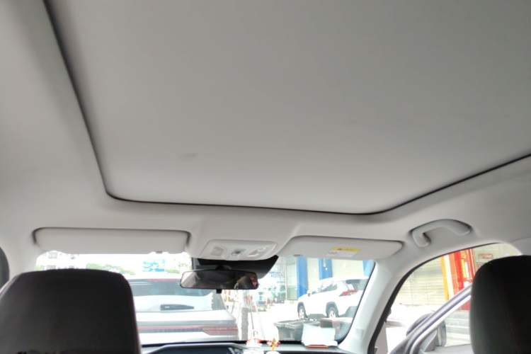 Used CHANGAN OSHAN Z6 2022 Blue Whale 1.5T DCT Smart Edition Headliner