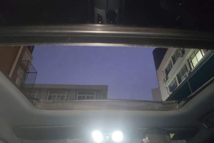 Used CHANGAN OSHAN Z6 2022 Blue Whale 1.5T DCT Smart Edition Urban Version Headliner