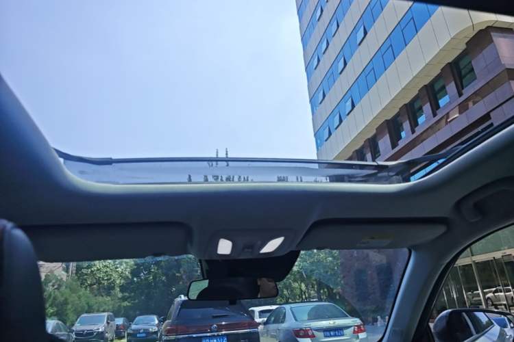 Used CHANGAN OSHAN Z6 2022 Blue Whale 1.5T DCT Smart Edition Headliner
