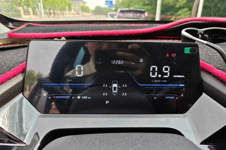 Used CHANGAN OSHAN Z6 2022 Blue Whale 1.5T DCT Luxury Model Instrument Cluster