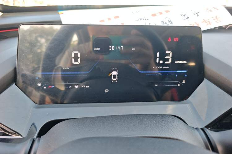 Used CHANGAN OSHAN Z6 2022 Blue Whale 1.5T DCT Luxury Model Instrument Cluster