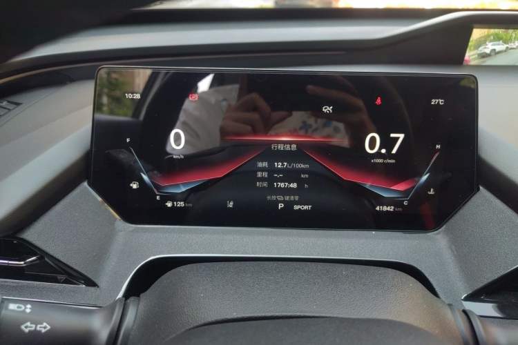 Used CHANGAN OSHAN Z6 2022 Blue Whale 1.5T DCT Smart Edition Instrument Cluster