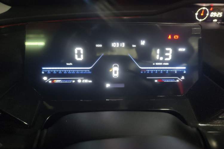 Used CHANGAN OSHAN Z6 2022 Blue Whale 1.5T DCT Luxury Model Instrument Cluster