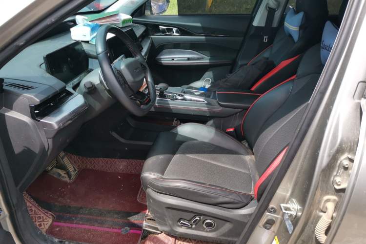 Used CHANGAN OSHAN Z6 2022 Blue Whale 1.5T DCT Smart Edition Left Front Seat